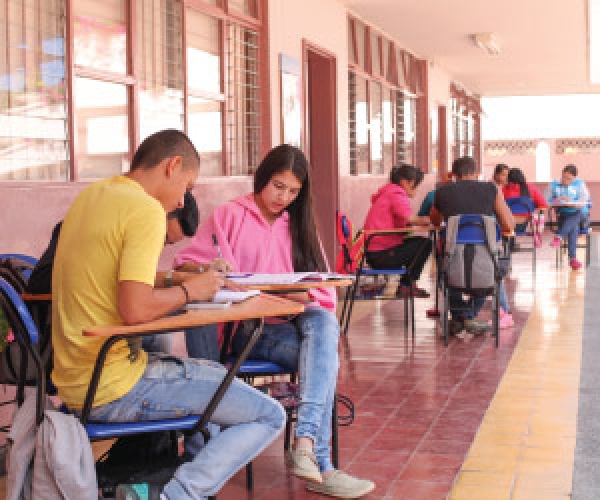Las becas que hacen posible nuevos técnicos para los municipios de Antioquia