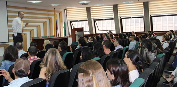 “Todos somos educación” Nestor David Restrepo