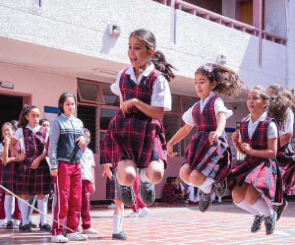 Ni un niño por fuera de clases